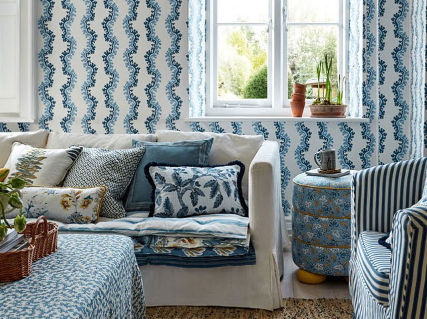 _0020_How to Mix Patterns Like a Stylist_ Expert Tips for a Bold & Balanced Look